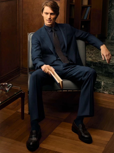 Suit Shirt Tie Shoes