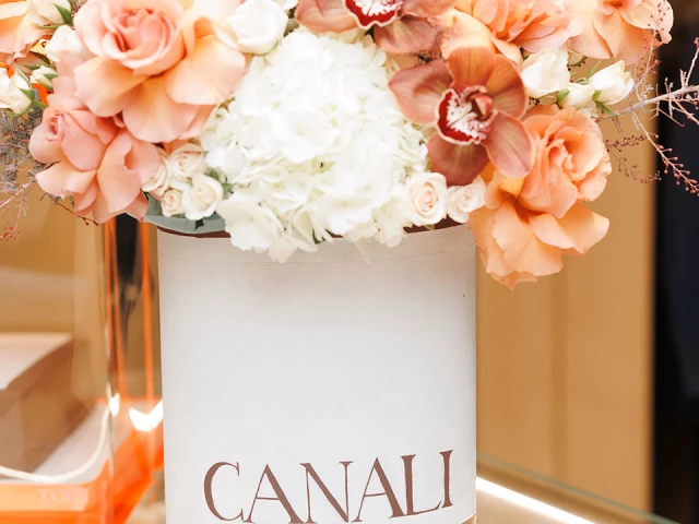 Canali Boutique in Baku on the lifestyle store concept